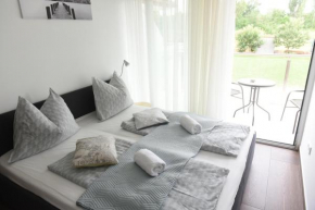 4 Seasons Apartman, Balatonszárszó